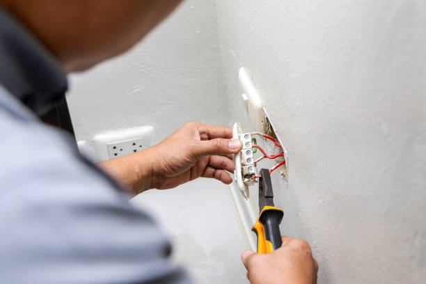 Best Commercial Electrician Services  in Pleasant Hill, MO